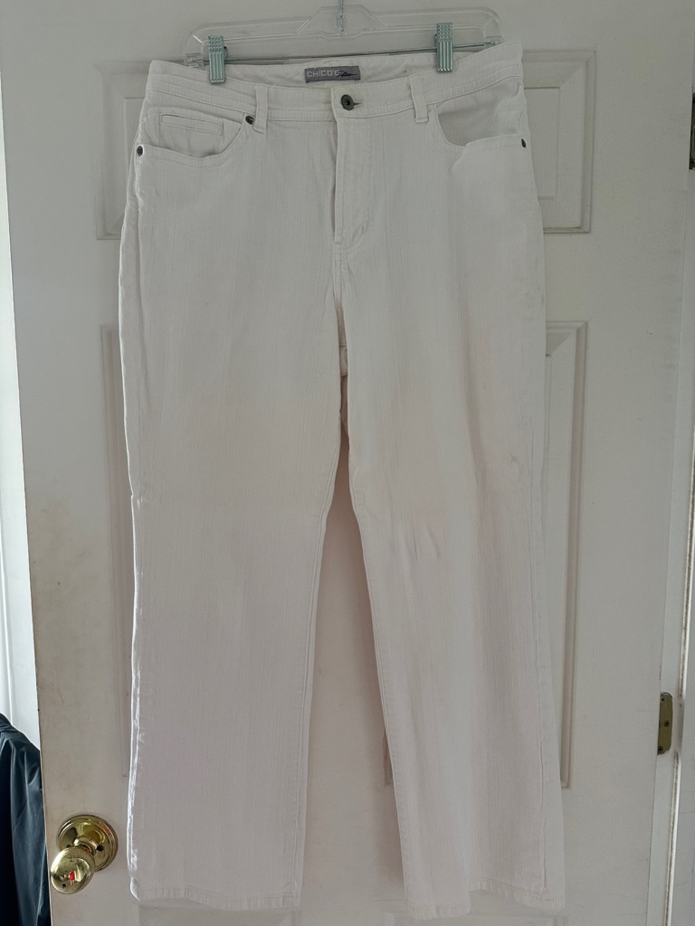Chico's White Straight-Leg Jeans - Timeless Casual Style